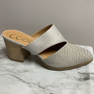 Envy Boutique brand heeled mules